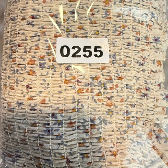 Elegant Cream Floral Dress - Picture 5 of 5